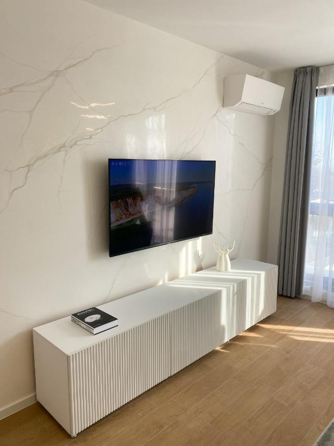 Mediterranea Complex - Luxury Apartment With Sea & Pool View! Варна Экстерьер фото