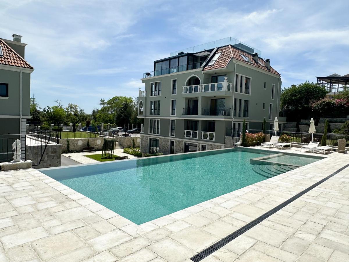 Mediterranea Complex - Luxury Apartment With Sea & Pool View! Варна Экстерьер фото